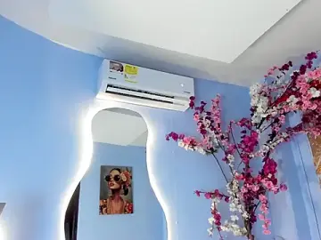 Stripchat Free Live Porn of dakota_flame_cr