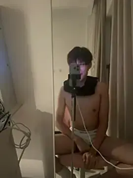 Stripchat Free Live Porn of Ethan_64724