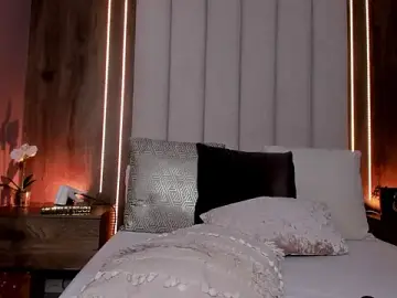 Stripchat Live Porn of LucySalvatore_
