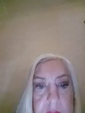 Stripchat Watch Live Sex Cams of Julia20X