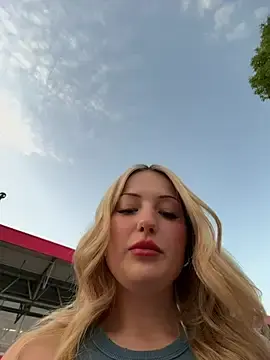 Stripchat Live Sex Cam of shymasha