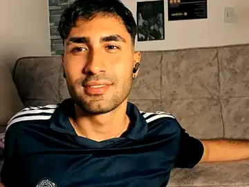 Stripchat Sex Cam of Justdavid_