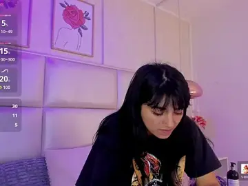 Stripchat Sex Cam of Xara_u