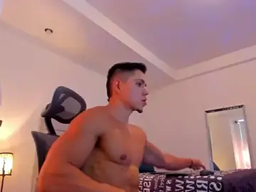 Stripchat Live Porn of chris_morgan7