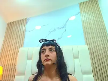 Stripchat Live Sex Cam of Naughty_Kittenm