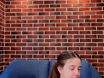 Stripchat Live Porn of MyrtaMcclaney