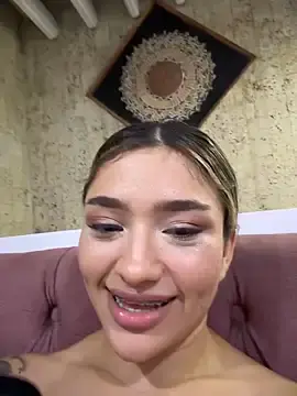 Stripchat Adult Webcams of Arianavillada