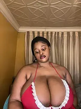 Stripchat Free Porn Cam of Bella-Porsche