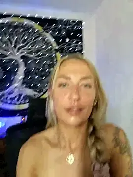 Stripchat Free Live Porn of -Jeany-