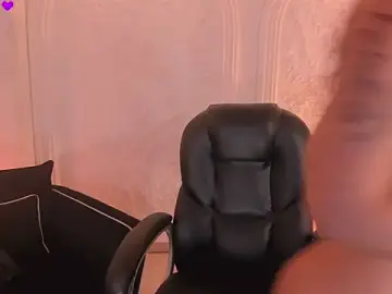 Stripchat Free Porn Cam of SophieHouston_