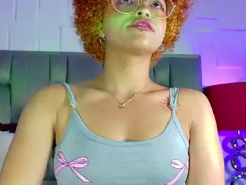 Stripchat Adult Webcam of KeiryGinger