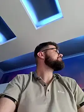 Stripchat Live Porn of BeardedCubZA
