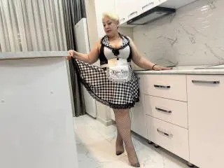 Xlovecam Live Sex of RoxanaGreatAss