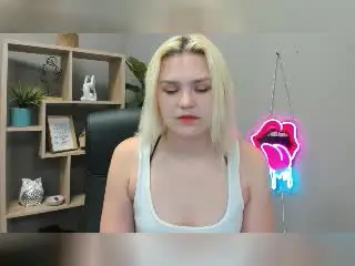 Xlovecam Free Porn Cam of SweetLilyy