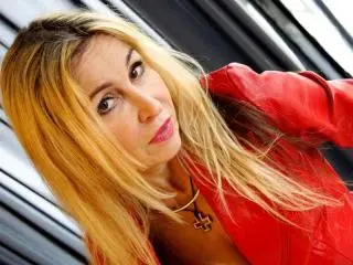 Xlovecam Sex Cam of StarCrystal