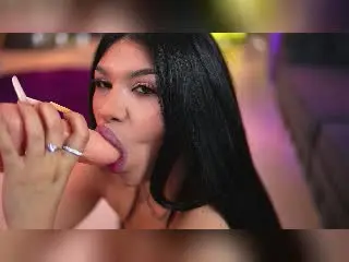 Xlovecam Live Sex Cam of SpicyLeila