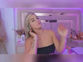 Xlovecam Live Porn of SashaPolet