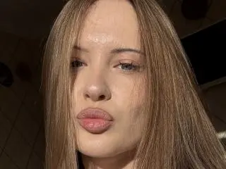 Xlovecam Adult Webcams of JoelleCanal