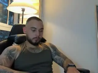 Xlovecam Live Sex Cam of FrankJones