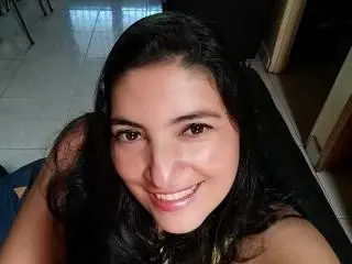 Xlovecam Free Porn Cam of Lina69s