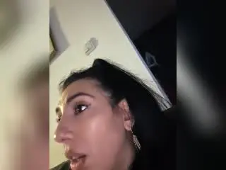 Xlovecam Best Webcam of BrunetteBabe69