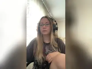 Xlovecam Sex Chat of Meeranda