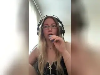 Xlovecam Adult Video Chat of Meeranda