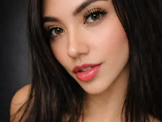 Xlovecam Live Porn of SofieWhite