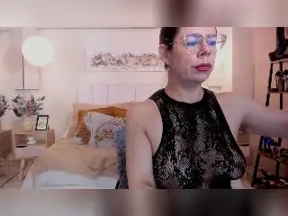 Xlovecam Watch Live Sex Cams of EmiliaMilf