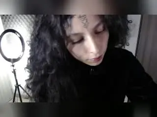 Xlovecam Adult Webcams of LaurieRzz