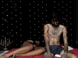 Xlovecam Sex Chat of JeniferandBenn