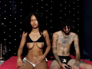 Xlovecam Nude Webcam of JeniferandBenn