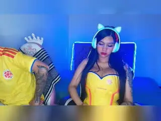 Xlovecam Free Live Porn of KathyAndZac