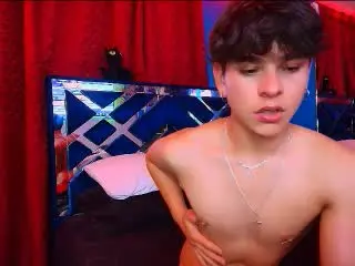 Xlovecam Watch Live Sex Cams of LukeHowlandy