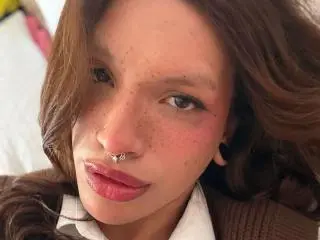 Xlovecam Nude Webcam of EllaThorne