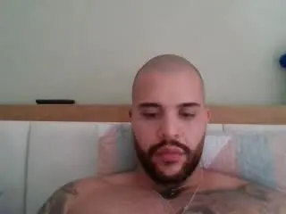 Xlovecam Adult Webcam of MedellynDark