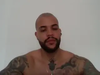 Xlovecam Free Live Porn of MedellynDark