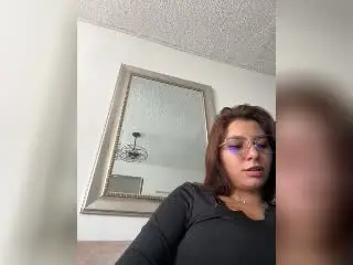 Xlovecam Free Porn Cam of LinaFoxyHot