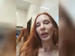 Xlovecam Sex Chat of MiraGi