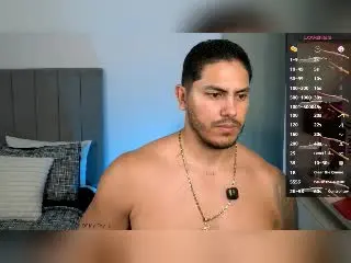 Xlovecam Best Webcam of OwenPierce