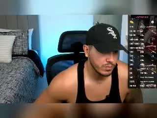 Xlovecam Nude Webcam of OwenPierce