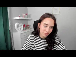 Xlovecam Best Webcam of AdeleVibe