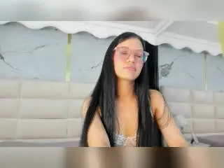 Xlovecam Adult Webcam of SophieDelaney