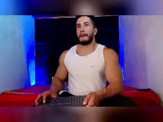 Xlovecam Private Sex Chat of ZaneMaverick