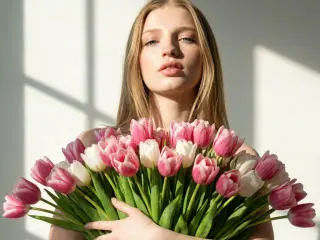Xlovecam Private Sex Chat of Ginnia