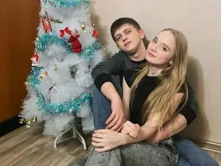 Xlovecam Live Sex of ShawtyMiaAndJack